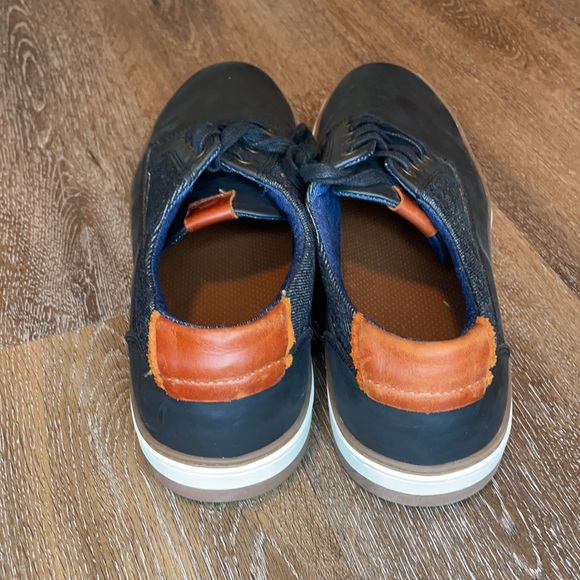 ALDO Shoes - Picture 3 of 5